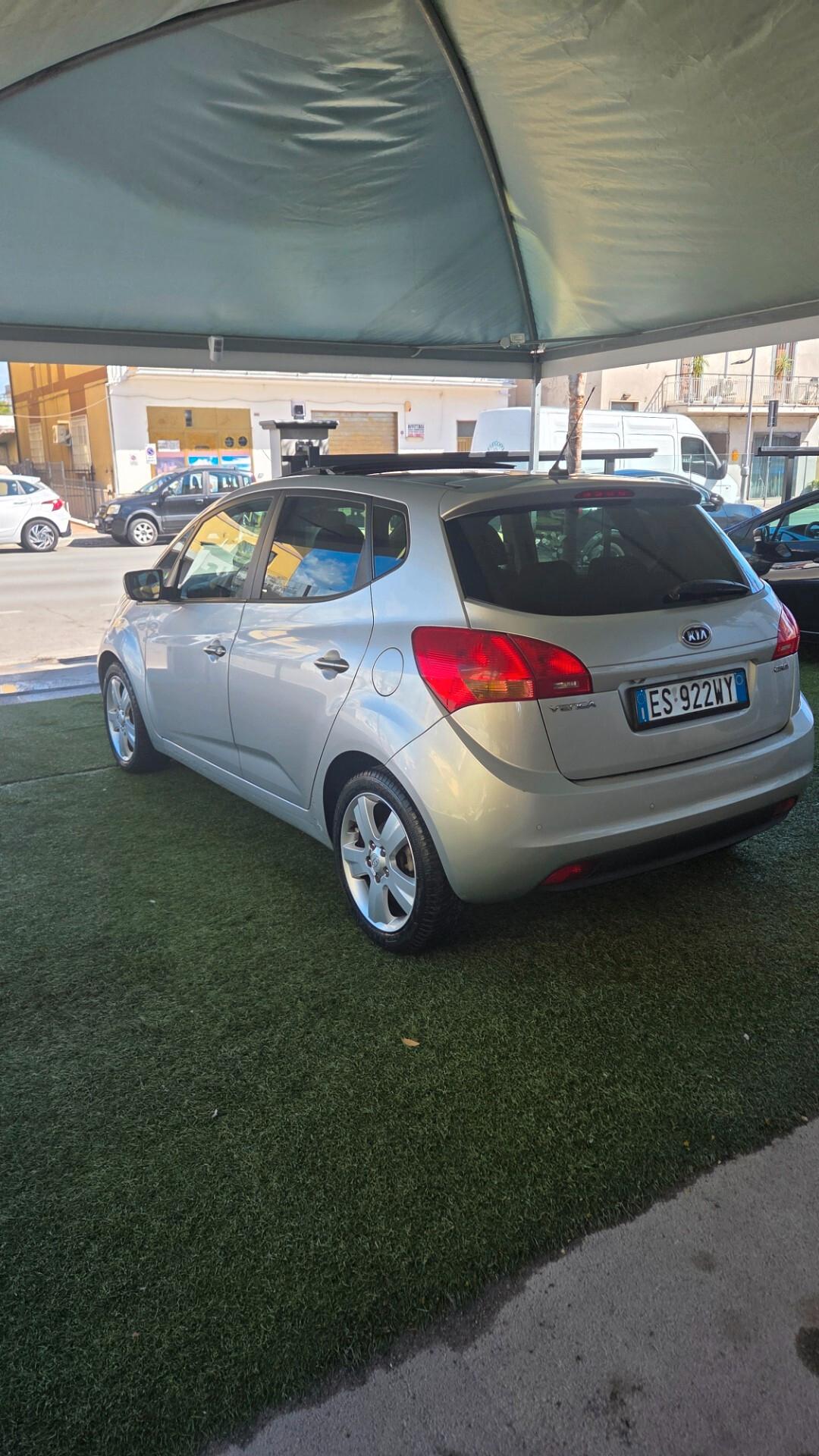 Kia Venga Tetto navi