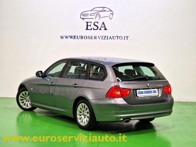 BMW 320 i cat Touring Attiva