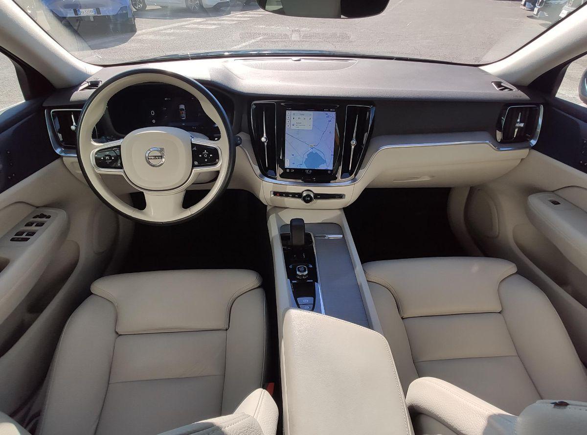VOLVO - V60 - B4aut. Plus Bright