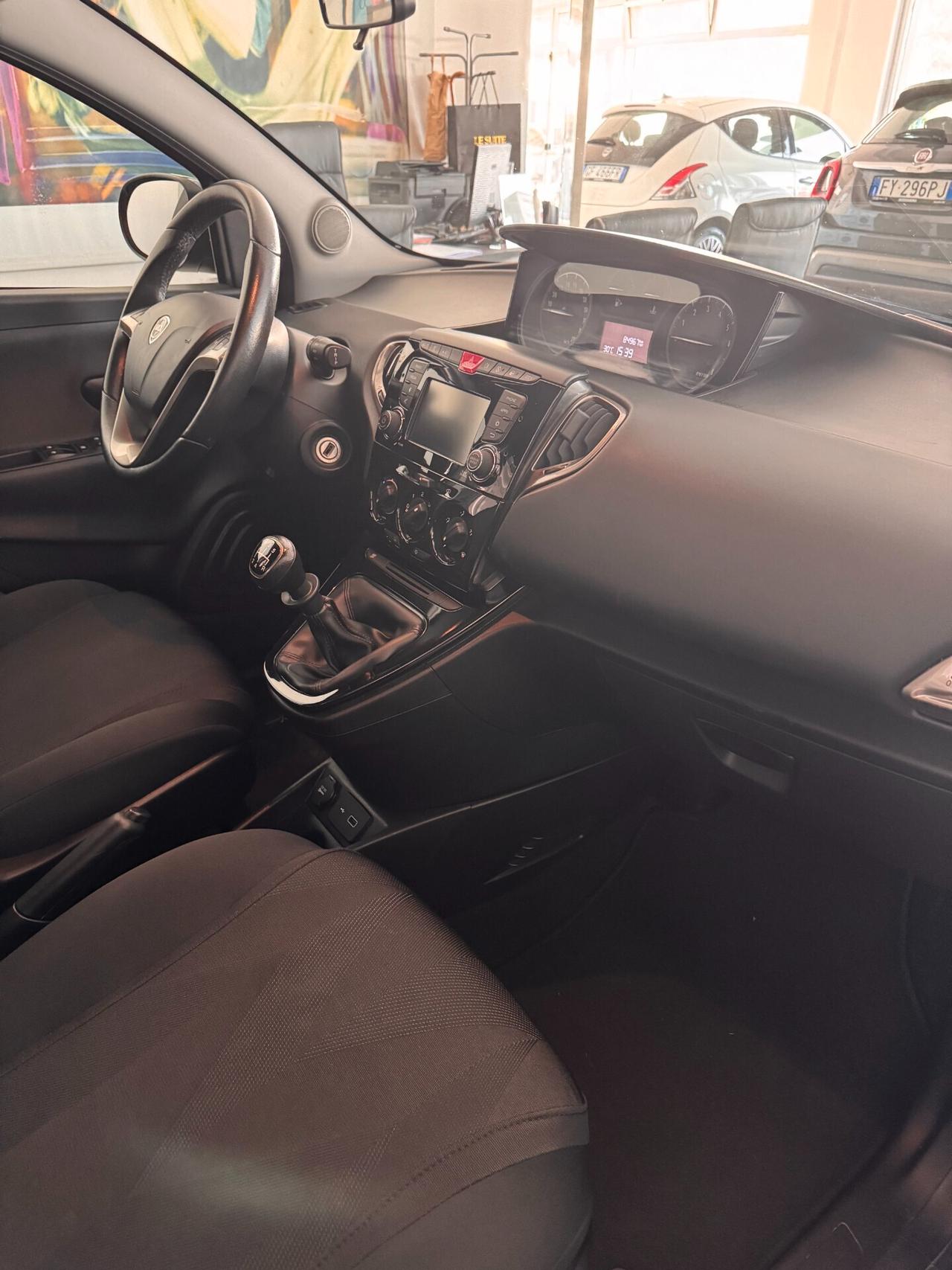 YPSILON GOLD 1.2 BZ FULL OPTIONAL