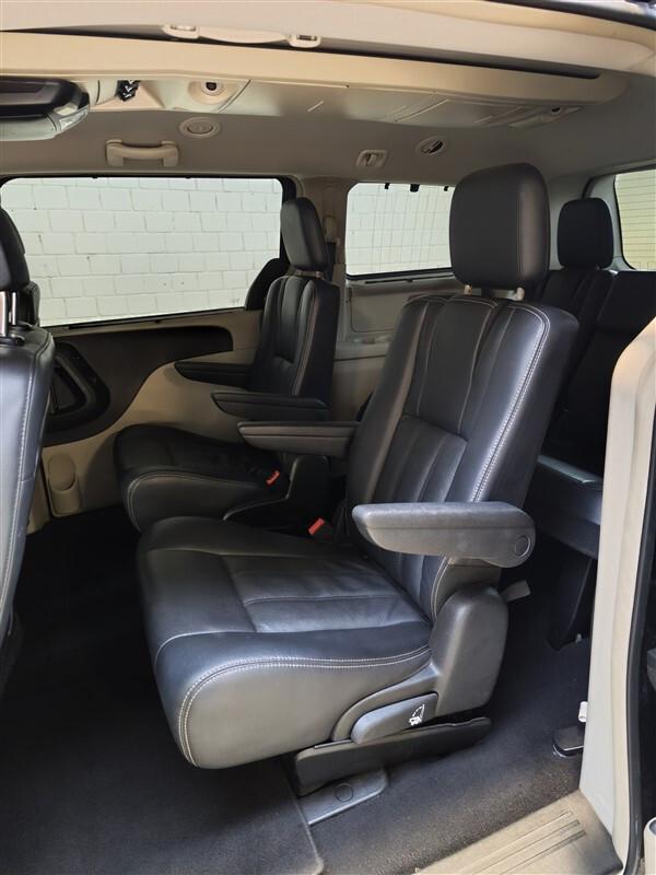 Lancia Voyager 2.8 JTDM 163cv Gold - IVA ESPOSTA