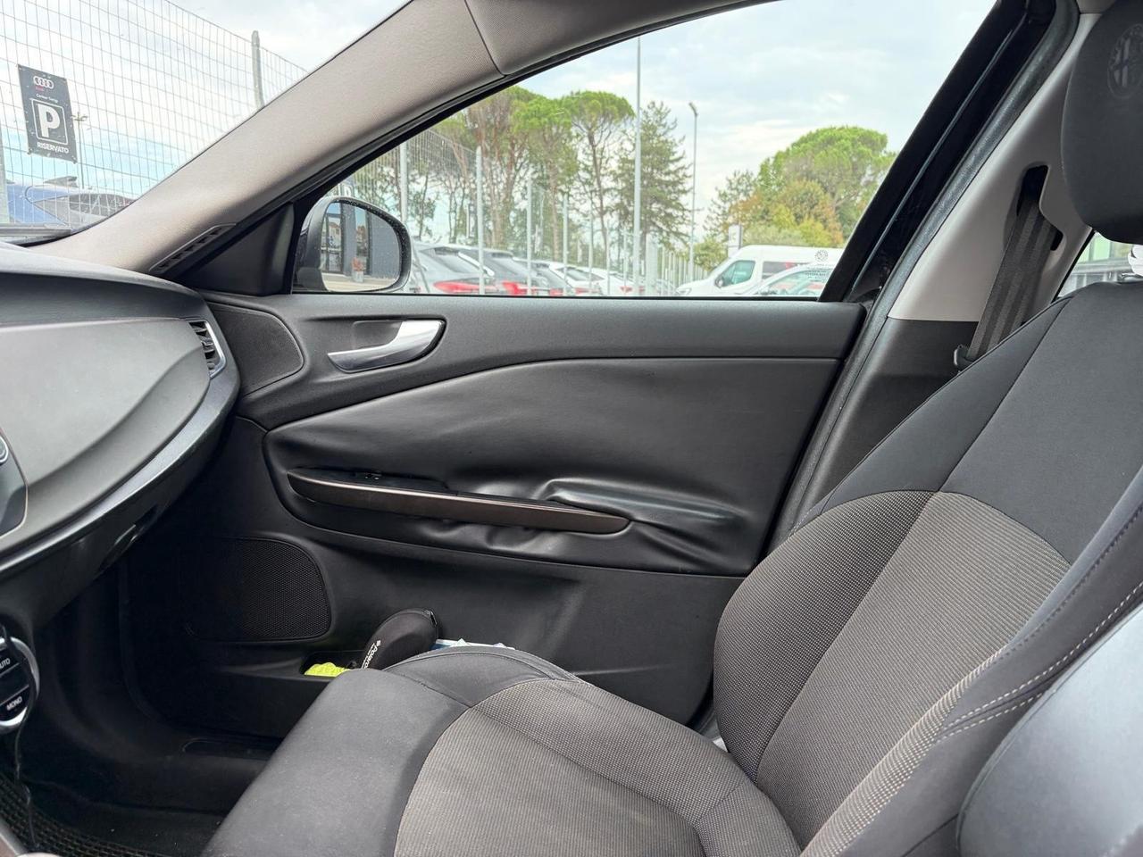 Alfa Romeo Giulietta 1.6 JTDm-2 105 CV Exclusive