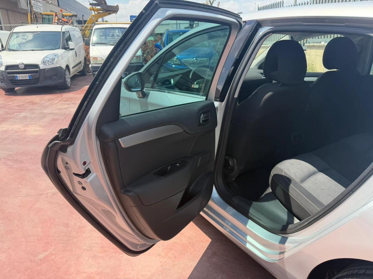 Citroen C4 1.6 HDi 110 Exclusive