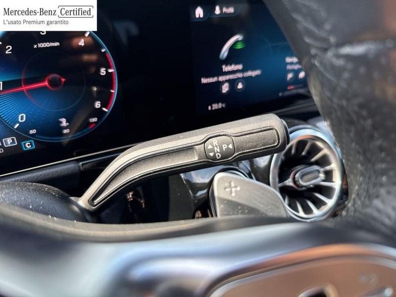 Mercedes-Benz GLA 200 D PREMIUM AUTO