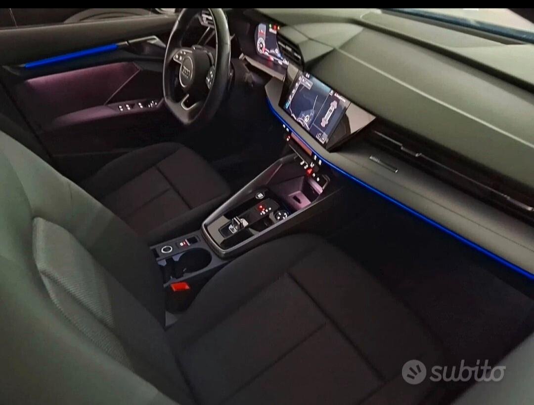 Audi A3 SPB 35 TFSI S line edition Fari full led