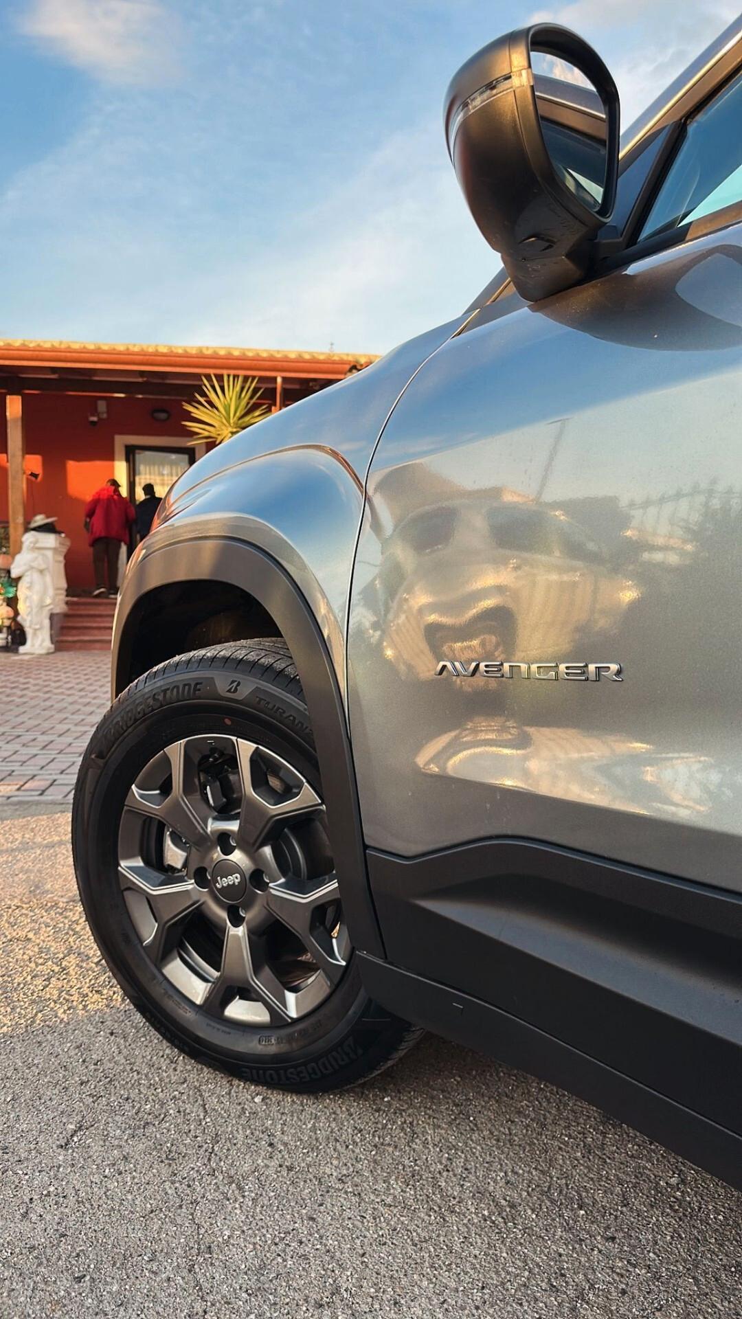 Jeep Avenger 1.2 Turbo 100 CV MHEV Longitude