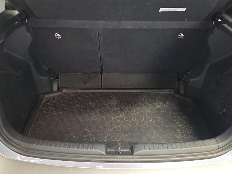 Toyota Yaris 4ª serie 1.5 Hybrid 5 porte Trend