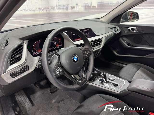 BMW 116 d 5p. AUT. Advantage FULL-LED NAVI