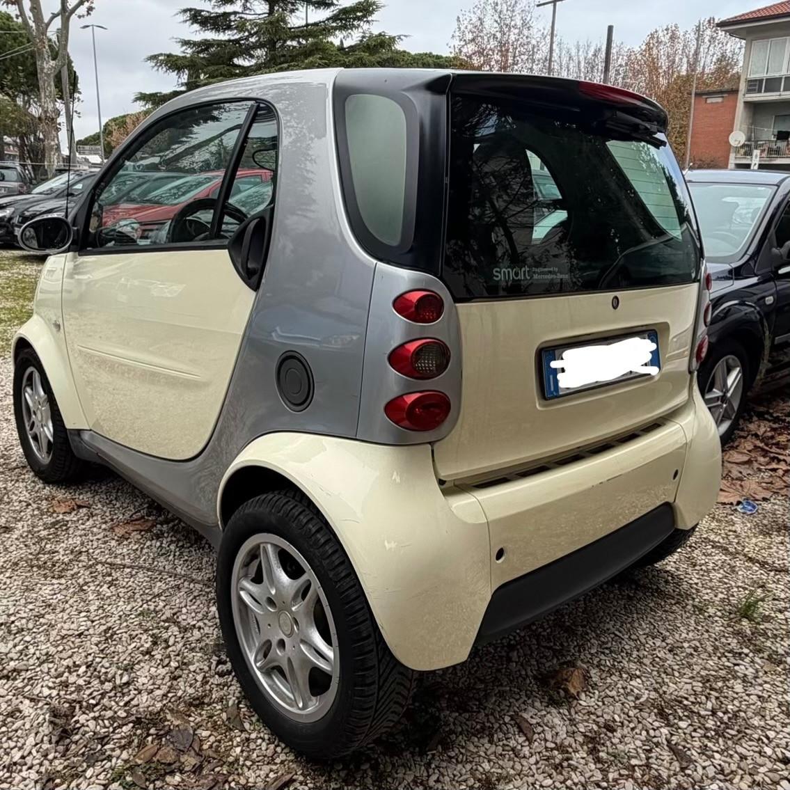 Smart 700 city-coupé passion