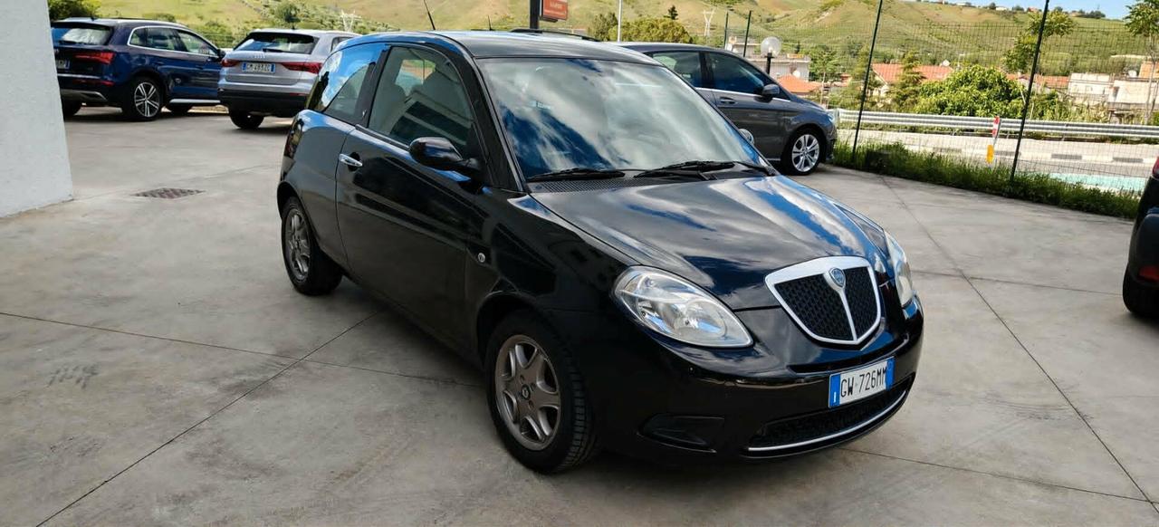 Lancia Ypsilon 1.2 GPL