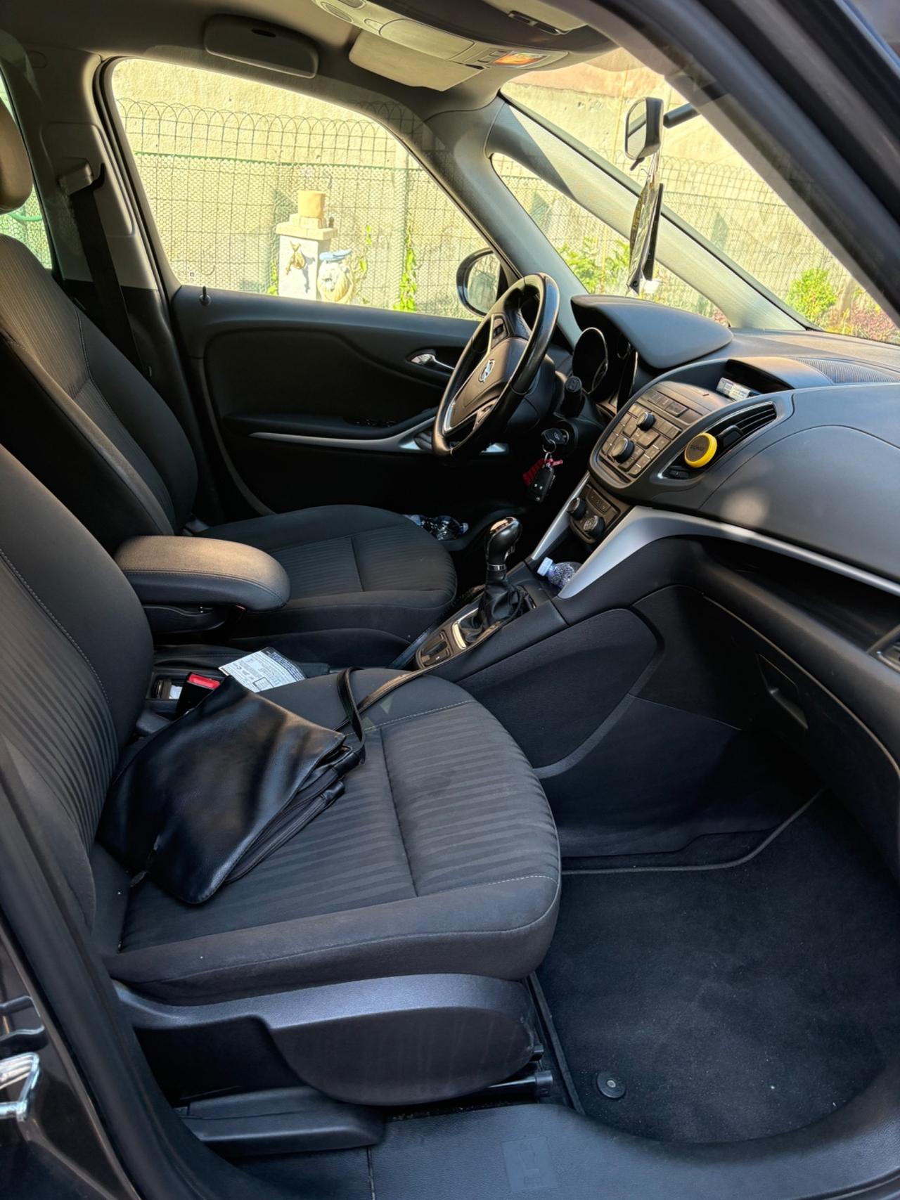 Opel Zafira Tourer 2.0 CDTi 7 posti pronta uso