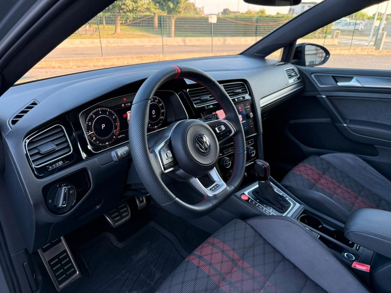 Volkswagen Golf GTI 2.0 TSI TCR DSG 5p. BlueMotion Technology