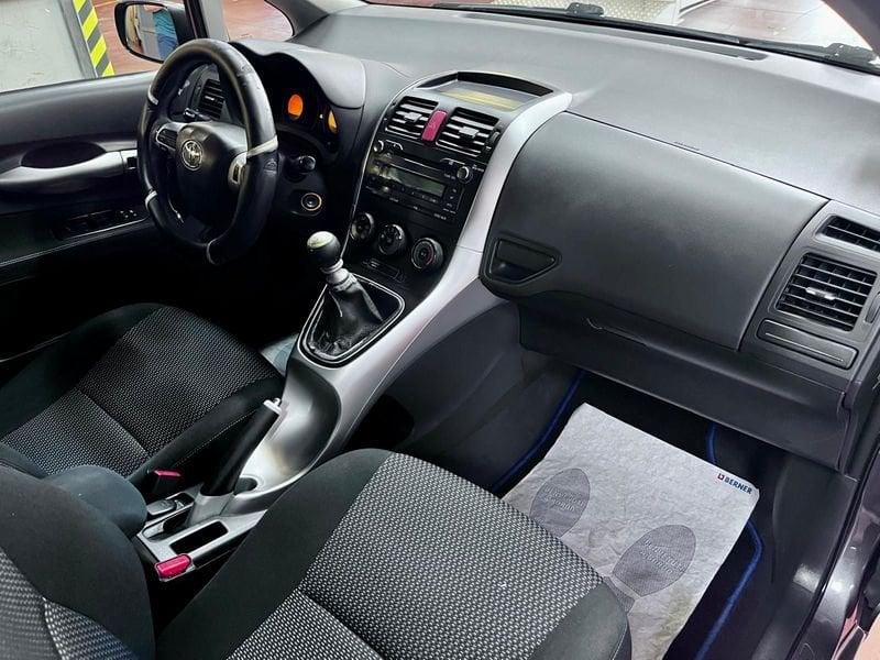 Toyota Auris 1.4 D-4D 5 porte Sol