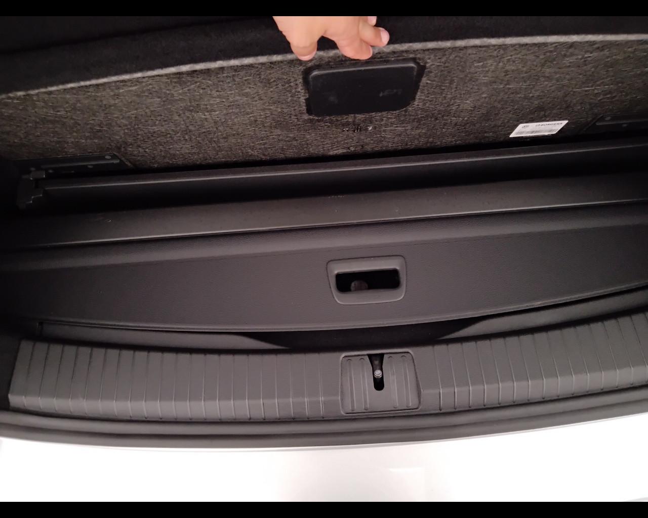 VOLKSWAGEN Touran III 2015 - Touran 2.0 tdi Executive dsg