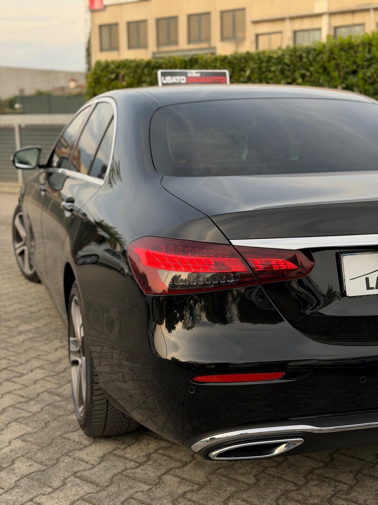 Mercedes-benz E 200d PREMIUM LED DISTRONIC FULL