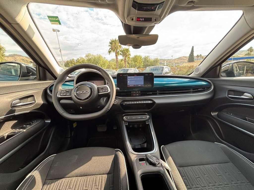 Fiat 600 Hybrid 110 CV DCT MHEV 2025 / KM 19.000 Tua a solo 215 Euro al mese