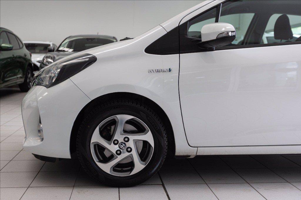 TOYOTA Yaris 5p 1.5h Active my16 del 2016