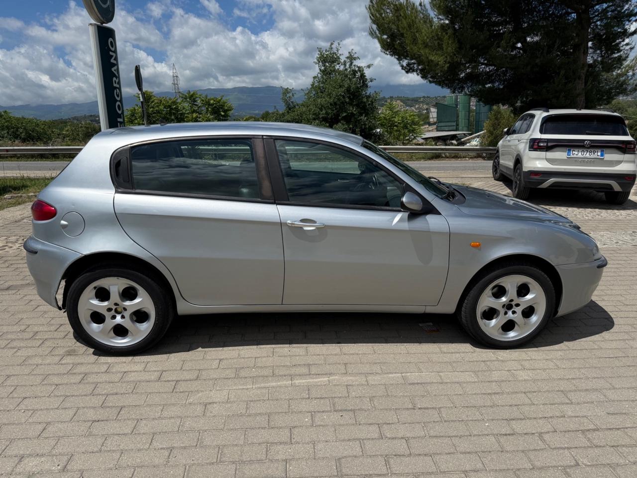 Alfa Romeo 147 1.9 JTD (115 CV) cat 5p. Distinctive