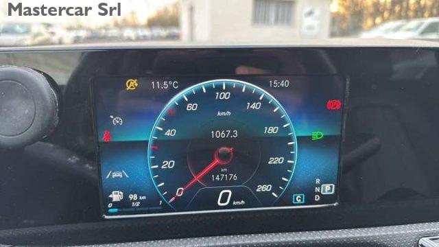 MERCEDES-BENZ CLA 200 Shooting Brake d Sport auto tg : GK808ZT