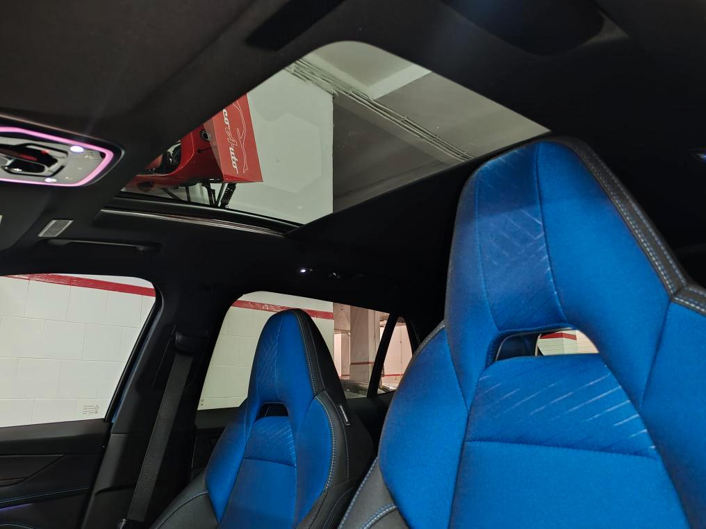 Lynk & Co 01 1.5 td phev auto