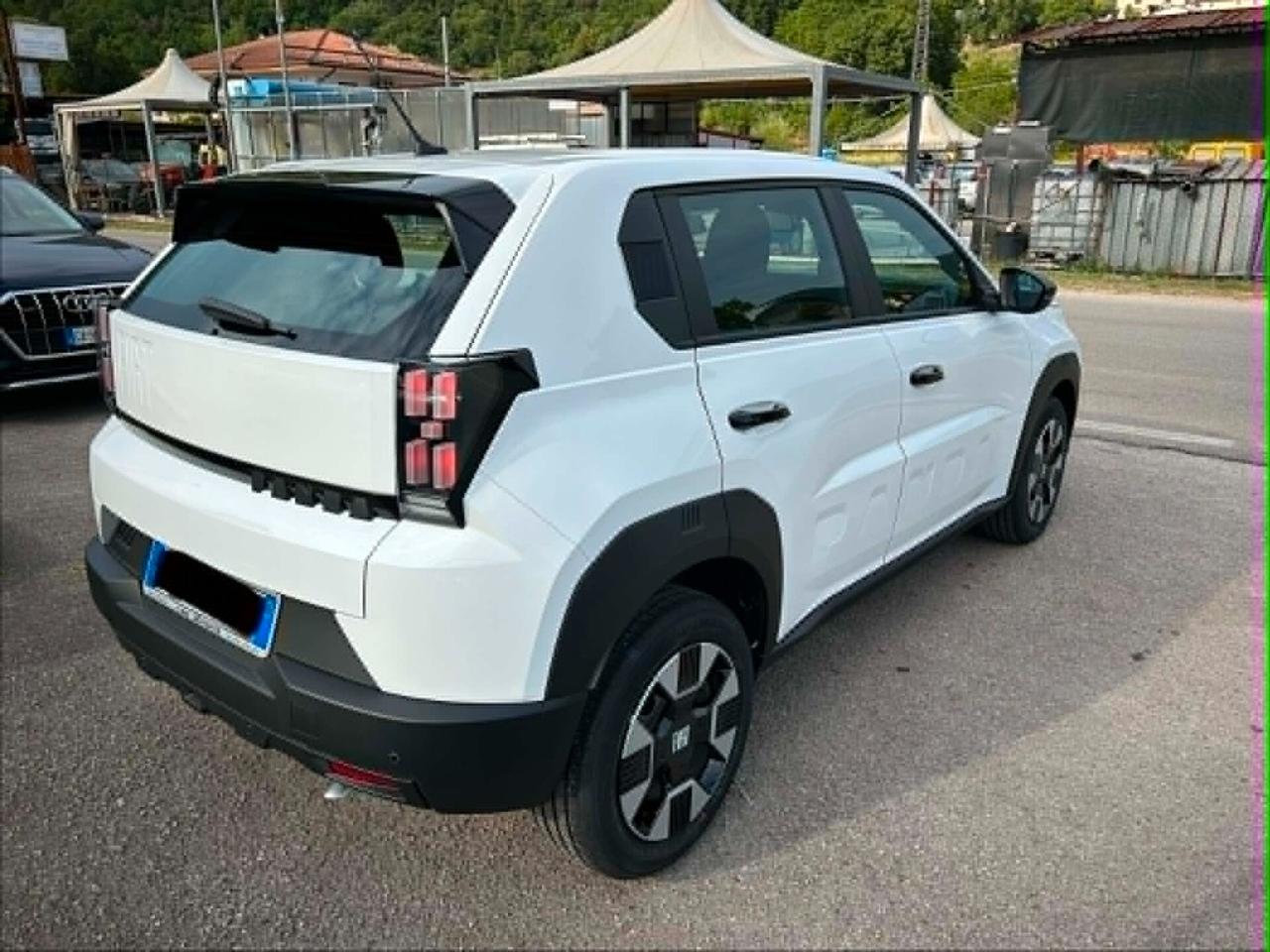 Fiat Grande Panda 1.2 100 CV S&S Business A NOLEGGIO