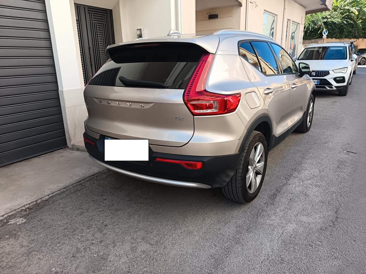 Volvo XC40 Core Autocarro N1 Detraibile al 100%