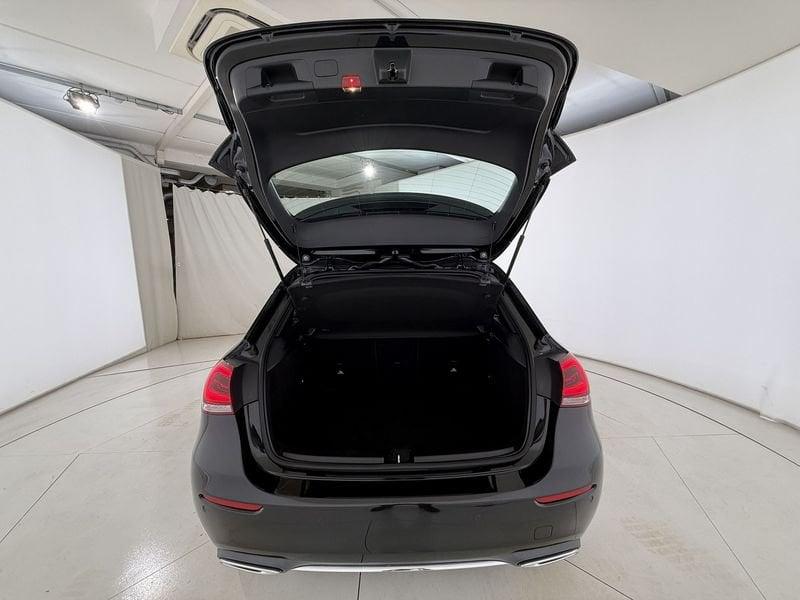 Mercedes-Benz Classe A A 180 d Sport auto