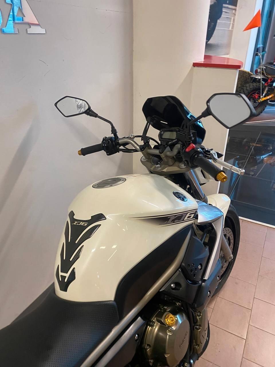 Yamaha XJ6