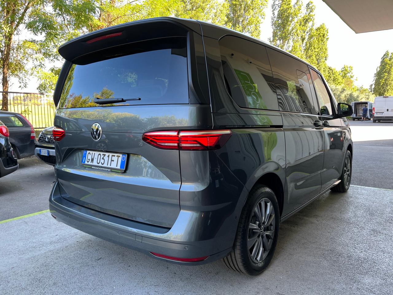 Volkswagen Multivan T7 2.0 LIFE DSG GARANZIA 5ANNI