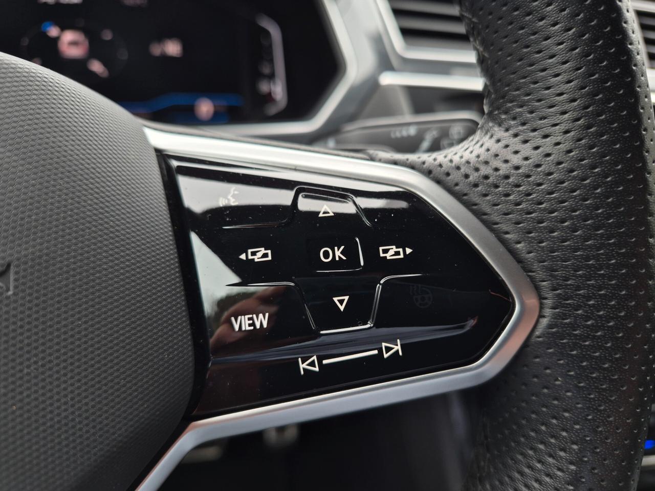 Volkswagen Tiguan 2.0 TDI 150 CV SCR DSG R-Line