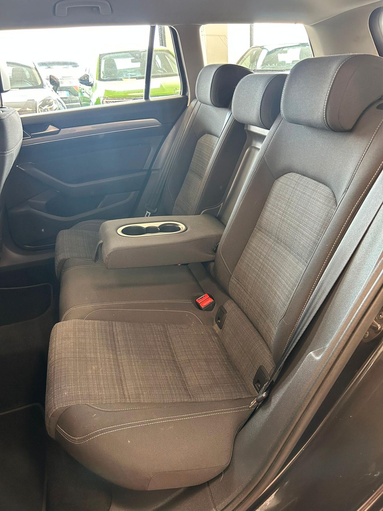 Volkswagen Passat Variant 2.0 TDI SCR EVO DSG Business