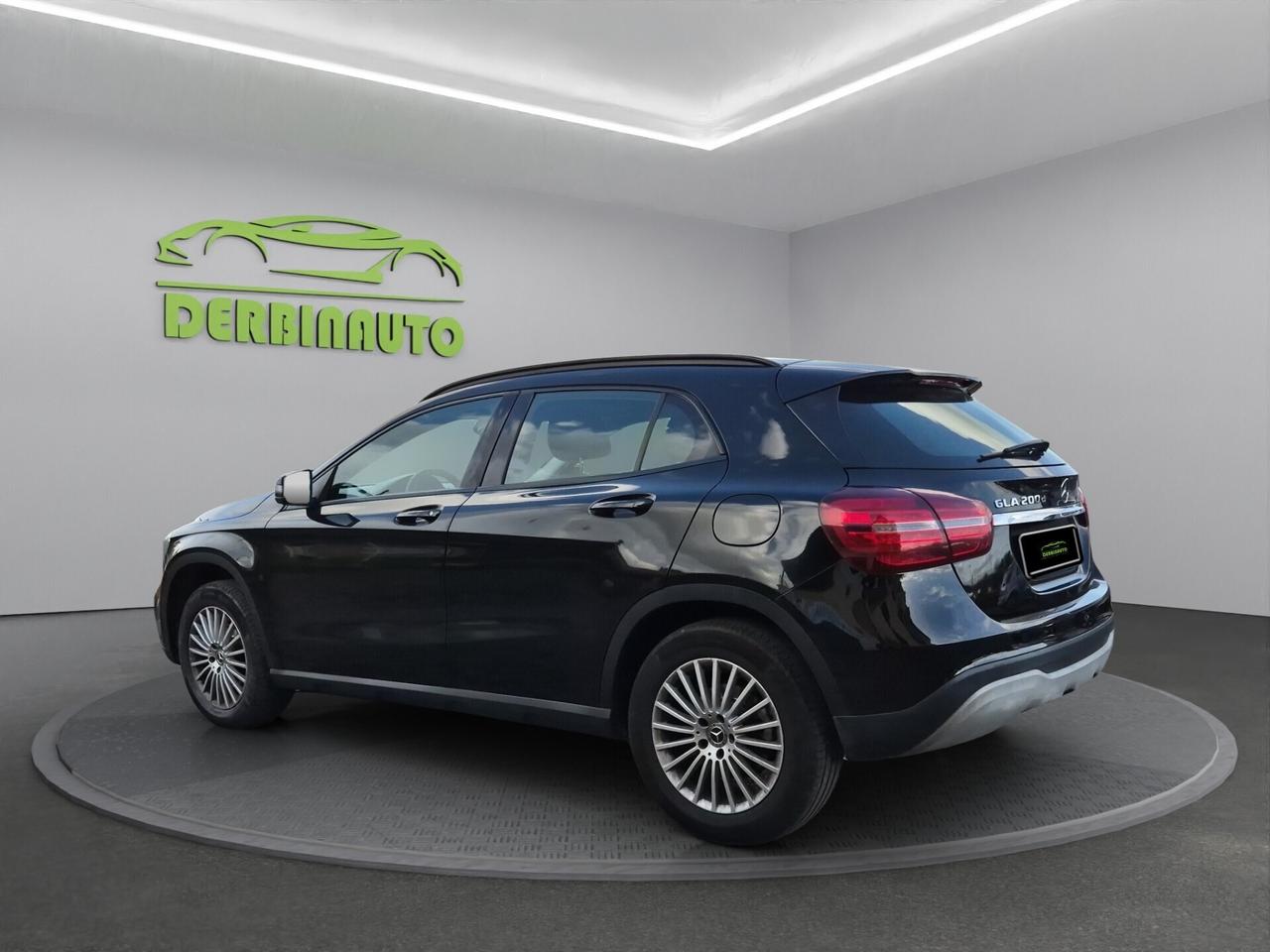 Mercedes-benz GLA 200 d Automatic Business Extra