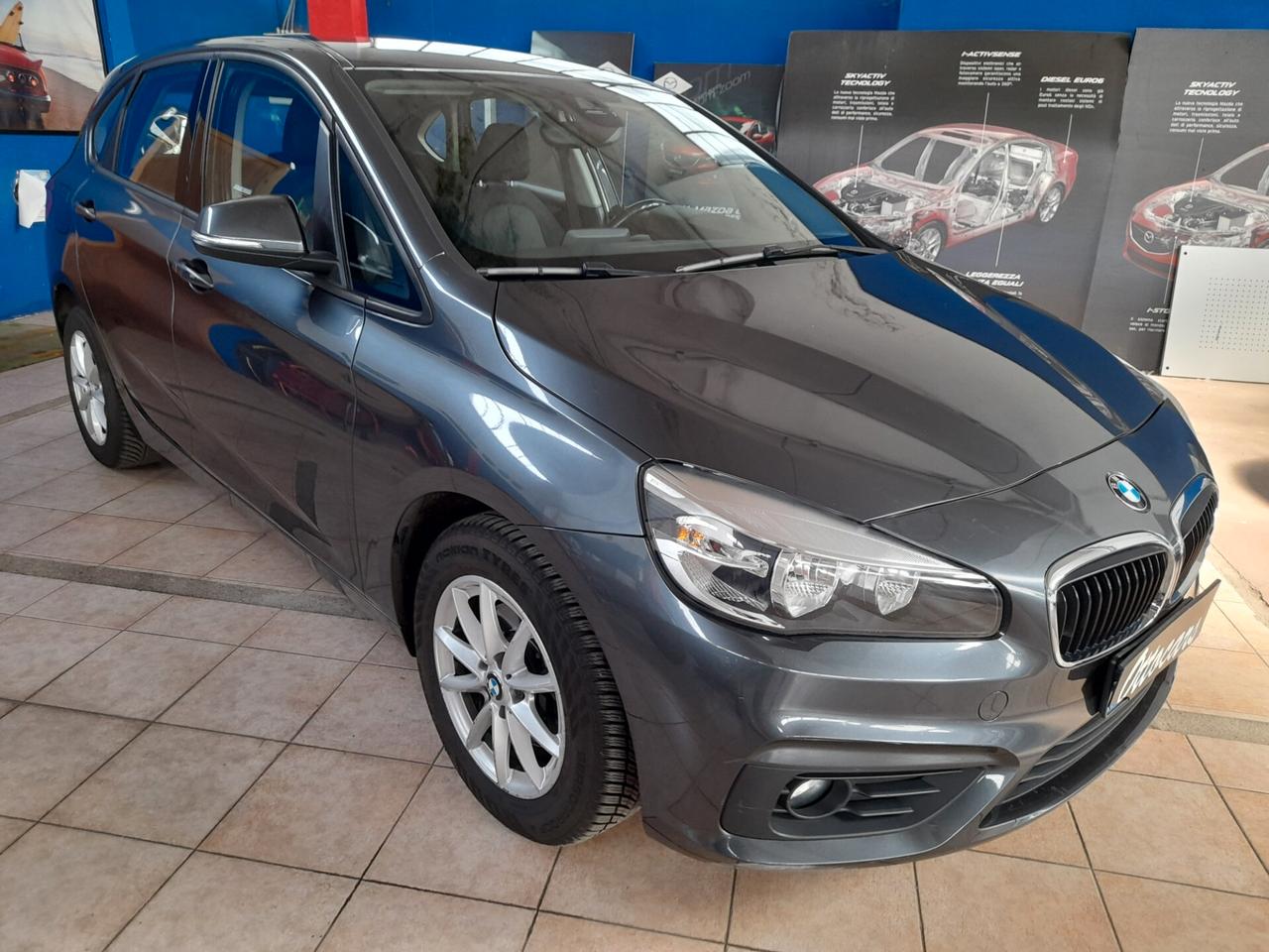 Bmw 2er Active Tourer 218d Advantage