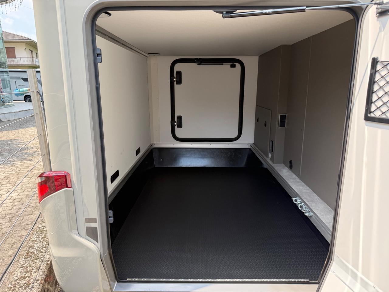 HYMER GT-S 685 MEDITERRANEE EDITION 7.40 MERCEDES