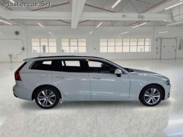 VOLVO V60 V60 2.0 b4 Momentum Business Pro auto - GG115ZL