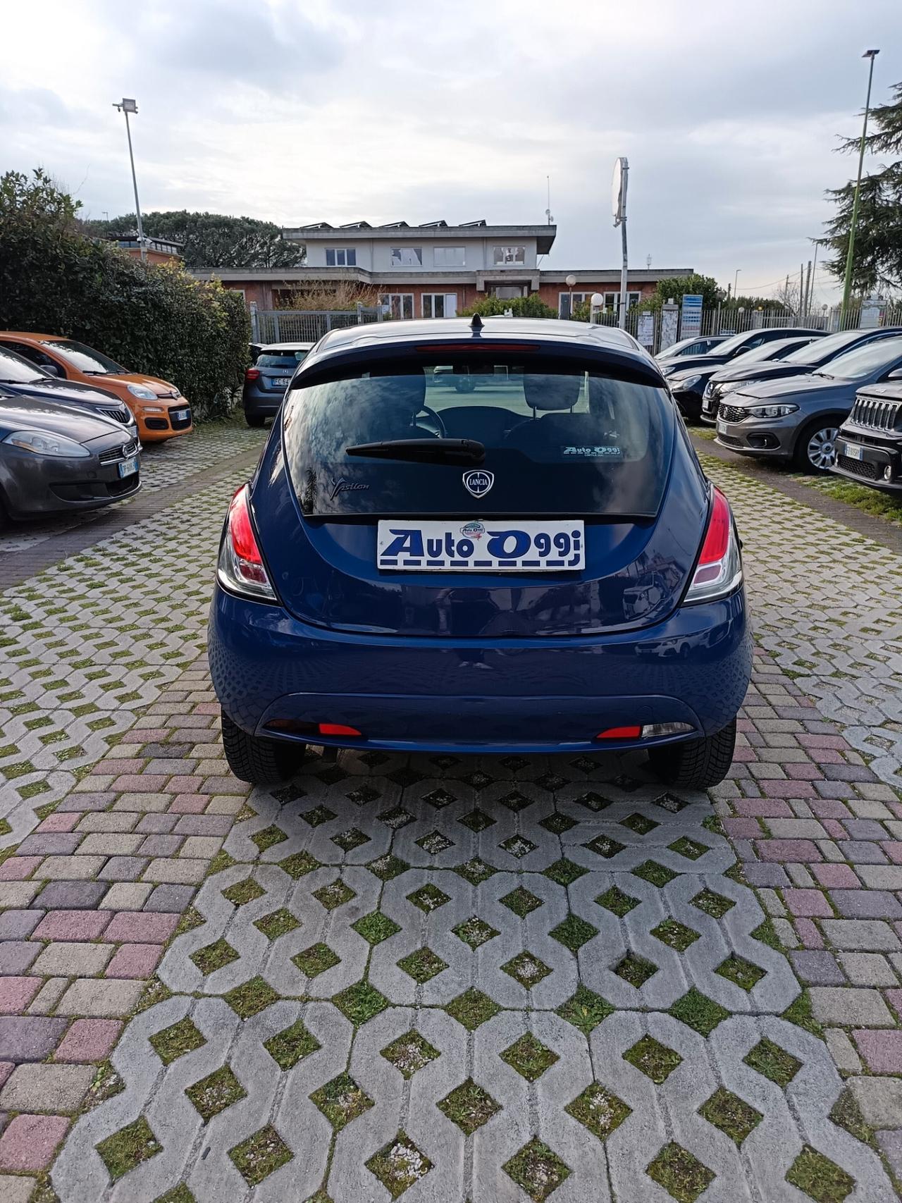 Lancia Ypsilon 1.2 69 CV 5 porte Unyca