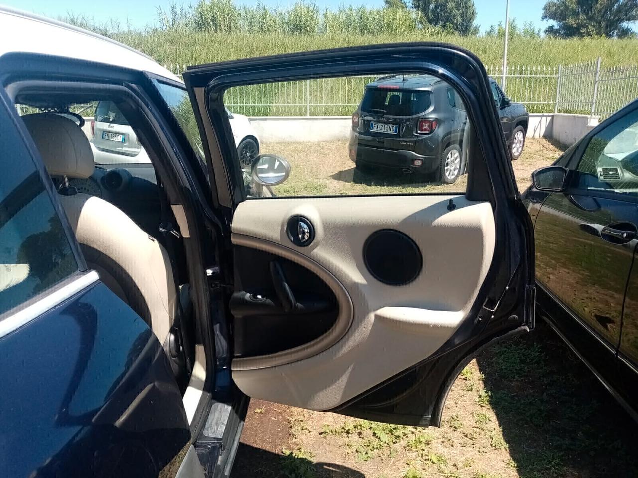 MINI 1.6 COOPER D COUNTRYMAN