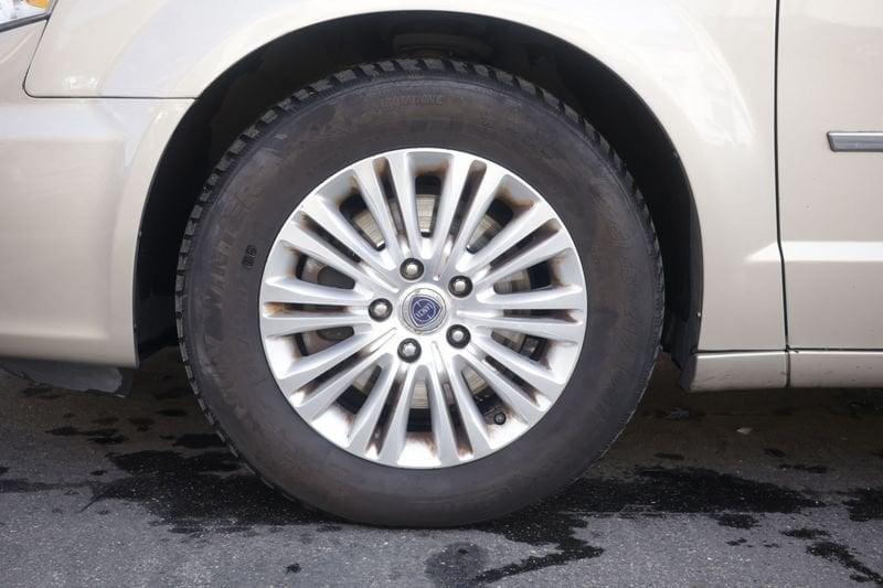 Lancia Voyager Lancia Voyager 2.8 Turbodiesel Platinum 163 CV ANNO 2013