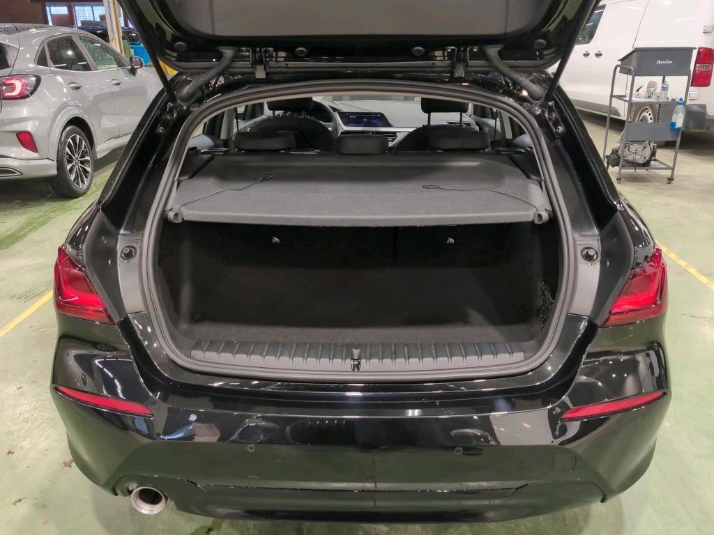 Bmw 116 116D 115CV STEPTRONIC BUSINESS ADVANTAGE ( FARI LED - PDC NAVI MIRROR )