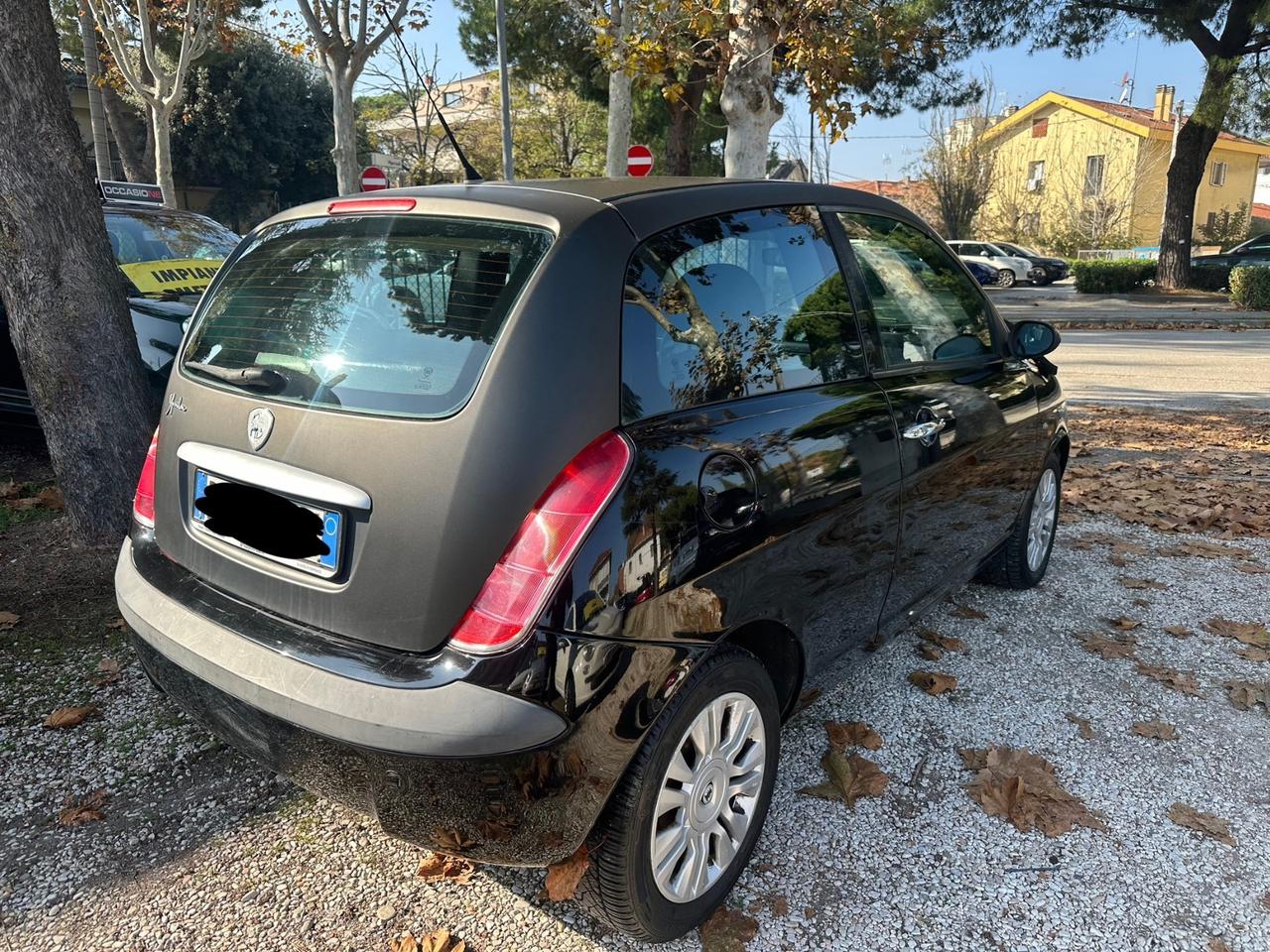Lancia Ypsilon 1.2 Oro Bianco