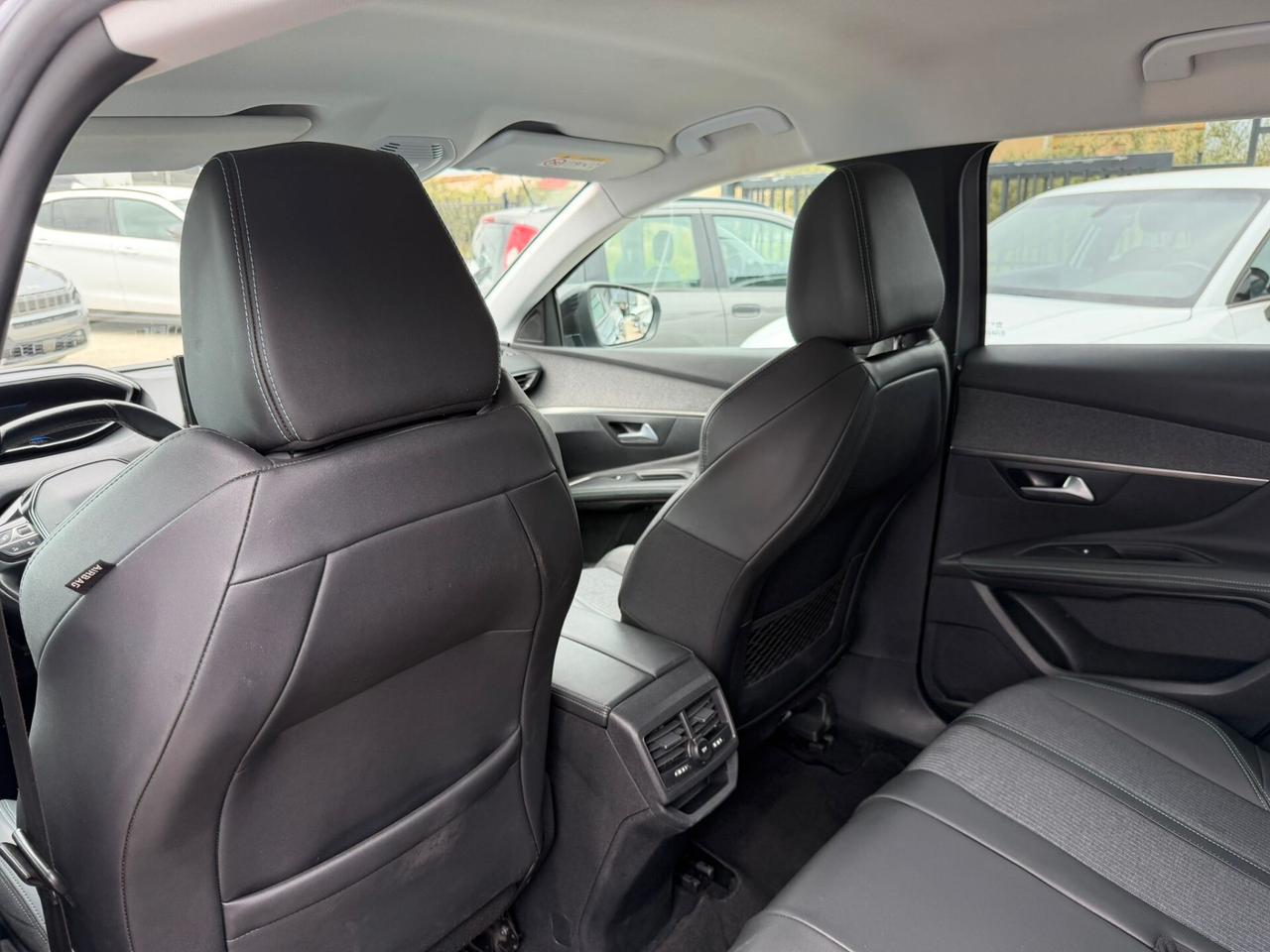 Peugeot 3008 BlueHDi 130 S&S EAT8 Allure Pack