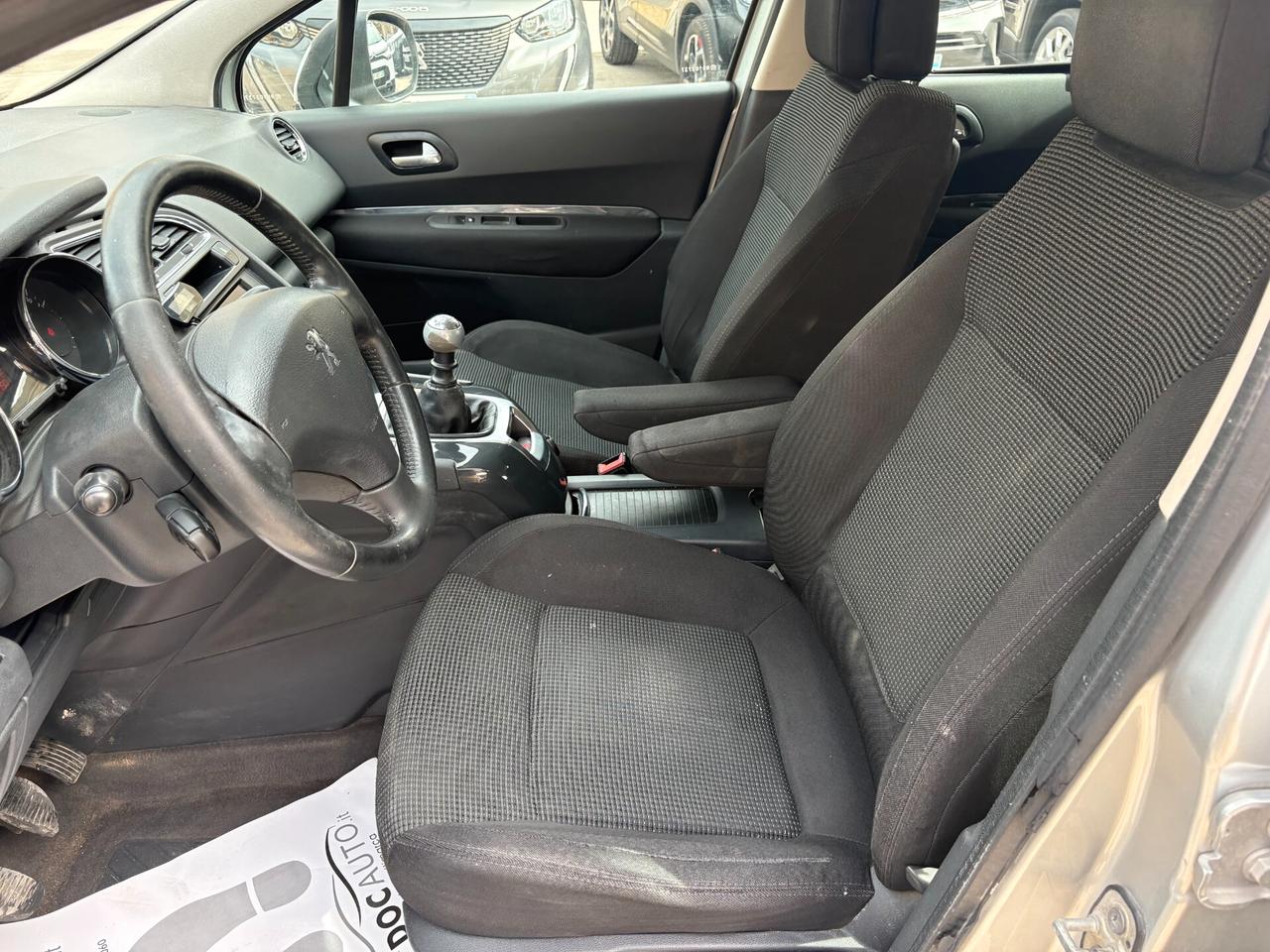 Peugeot 5008 1.6 HDi 112CV Premium