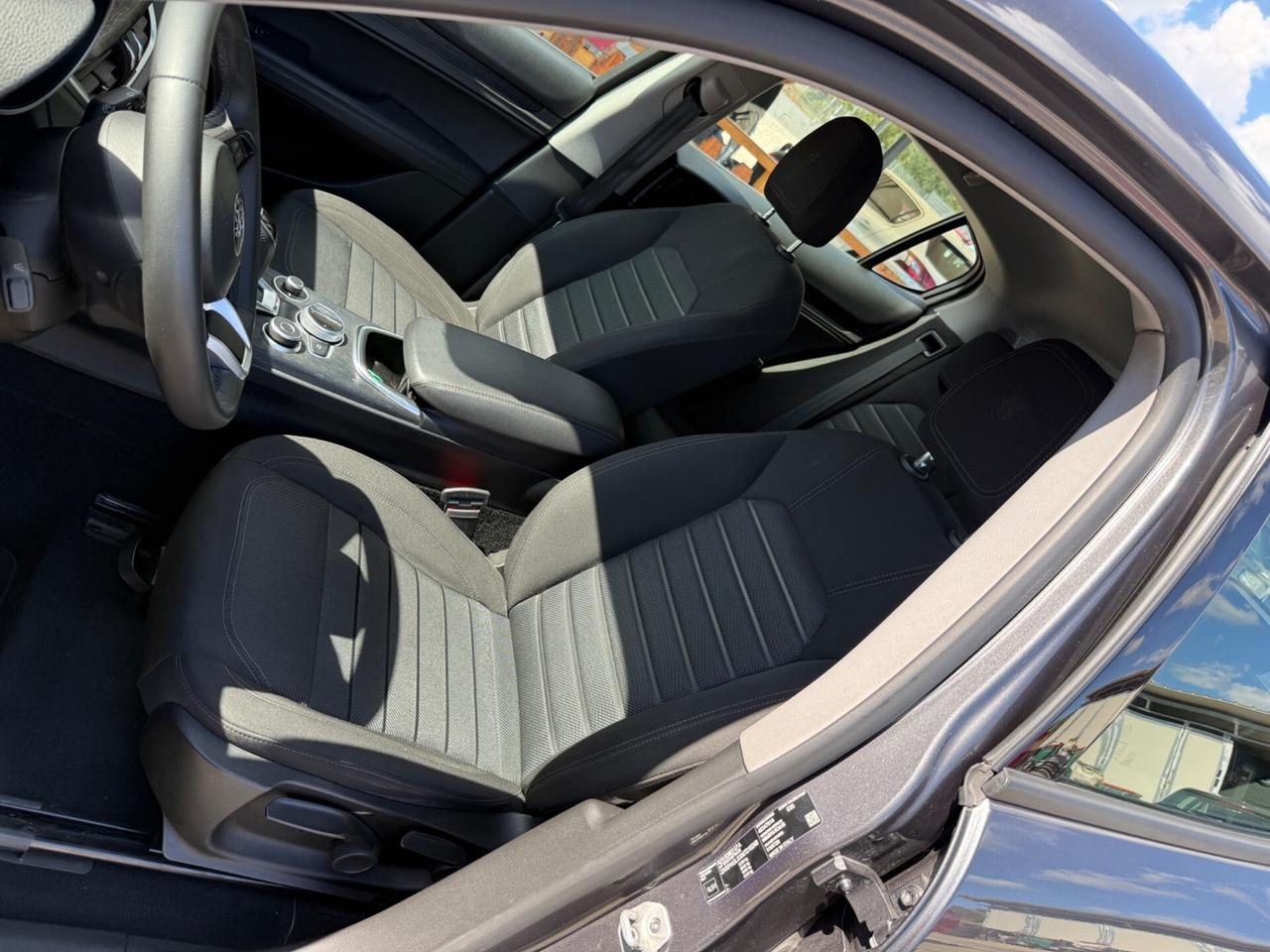 Alfa Romeo Stelvio 2.2 Turbodiesel 160 CV AT8