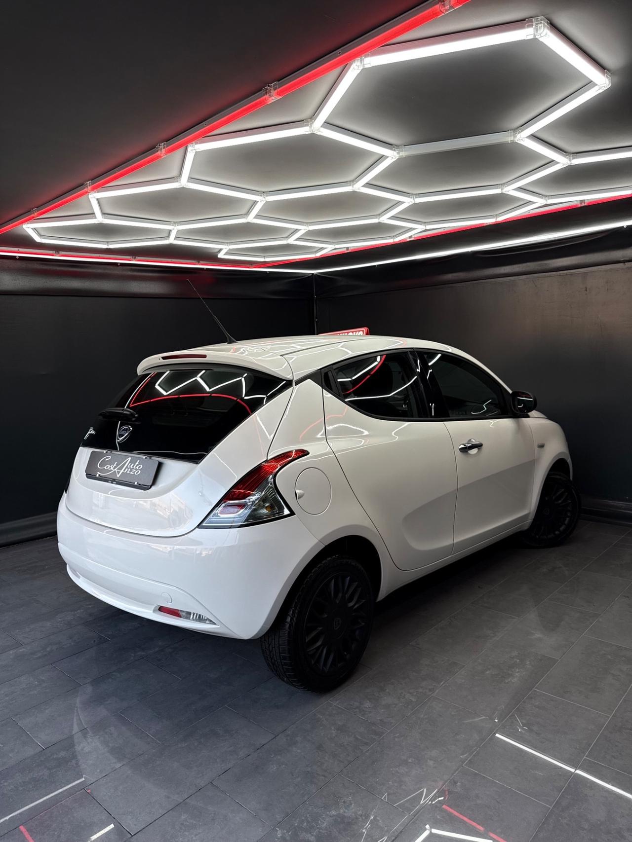 Lancia Ypsilon 1.2 Benzina Gold 44000 KM