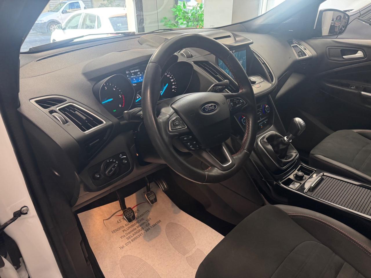 Ford Kuga 1.5 TDCI 120 CV ST-Line