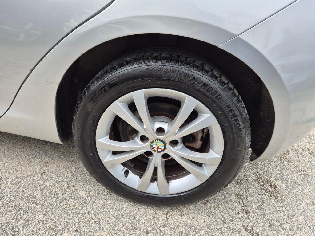 Alfa Romeo Giulietta 1.6 JTDm-2 NAVI LED