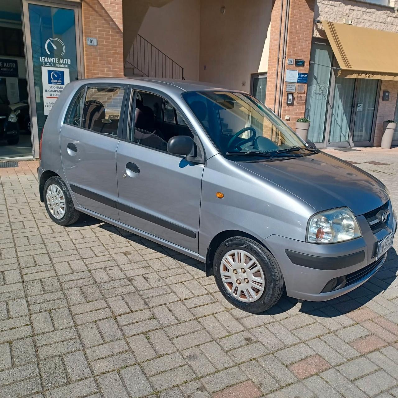 149.888 ATOS 1.1 ECONOMICA E TUTTO FUNZIONANTE