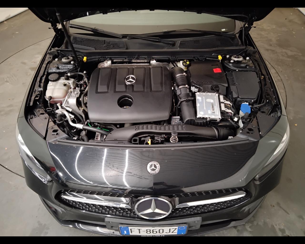 Mercedes-Benz Classe A - W177 2018 - A 180 d Premium auto