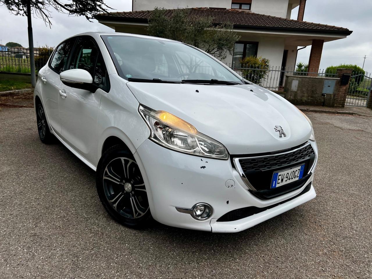 Peugeot 208 1.4 HDi 68 CV 5 porte Active