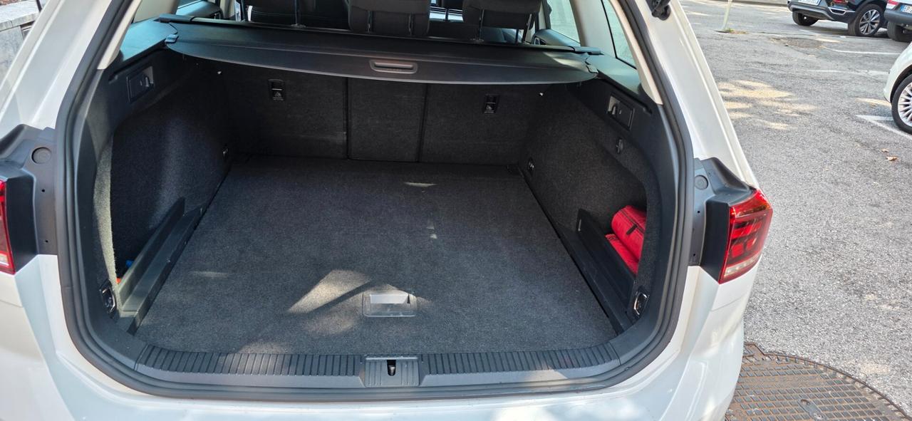 Volkswagen Passat Variant 2.0 TDI SCR EVO DSG Business